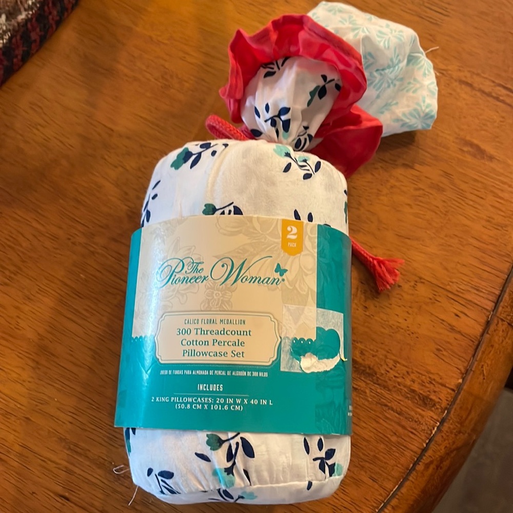Pioneer woman pillowcase set two king